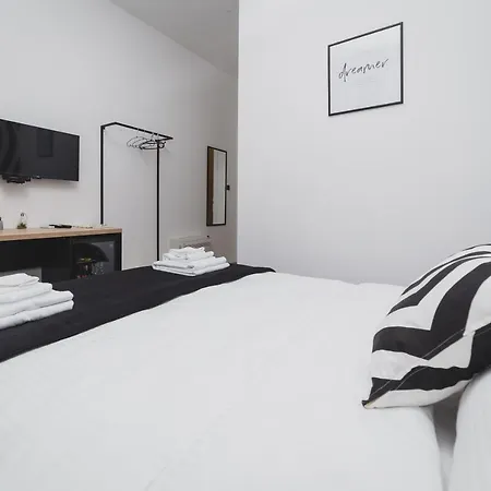 Marienplatz Ποντγορίτσα