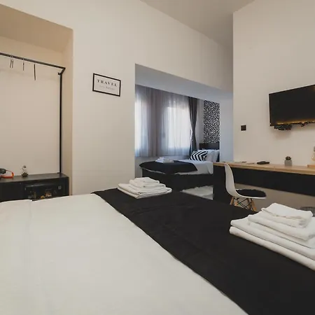 Marienplatz 3* Подгорица