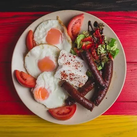 ホテル Marienplatz ポドゴリツァ