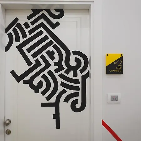 Marienplatz 3* Подгорица