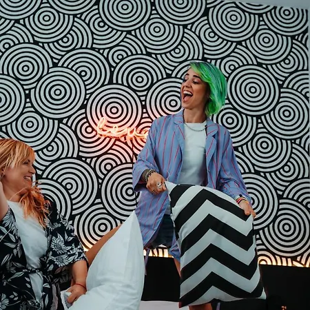 Marienplatz Отель Подгорица