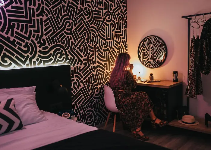 ホテル Marienplatz ポドゴリツァ